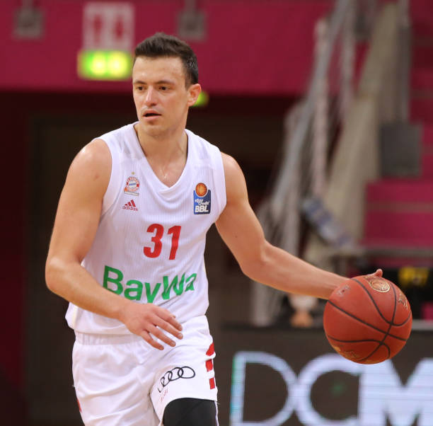 入埃弗顿体 入埃弗顿体